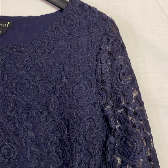 SUPER CUTE Floral Lace Crop Top - Picture 4 of 8